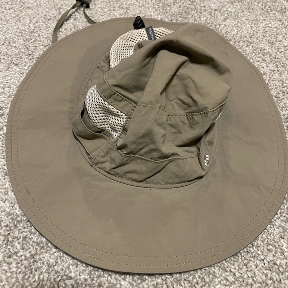 Columbia hat - Picture 1 of 4